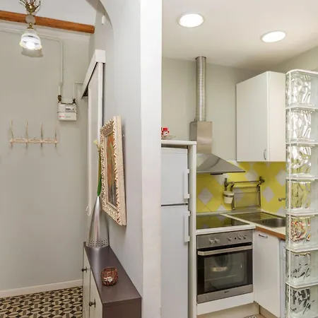 Poble Nou - Llacuna By Interhome Appartamento